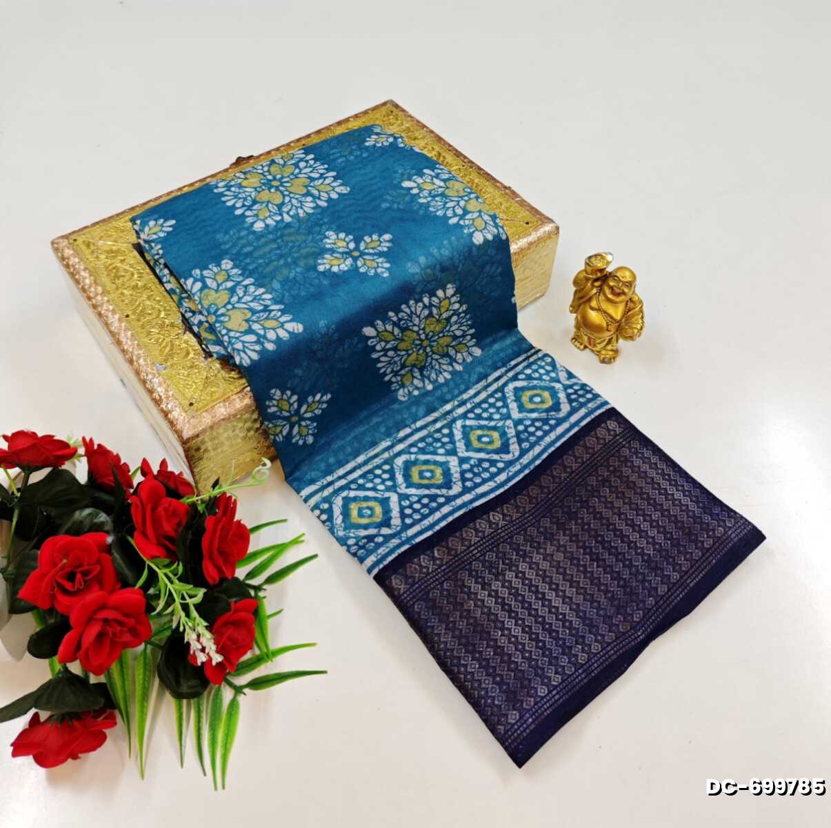 Contrast Print Soft Cotton Saree with Artistic Thread Border